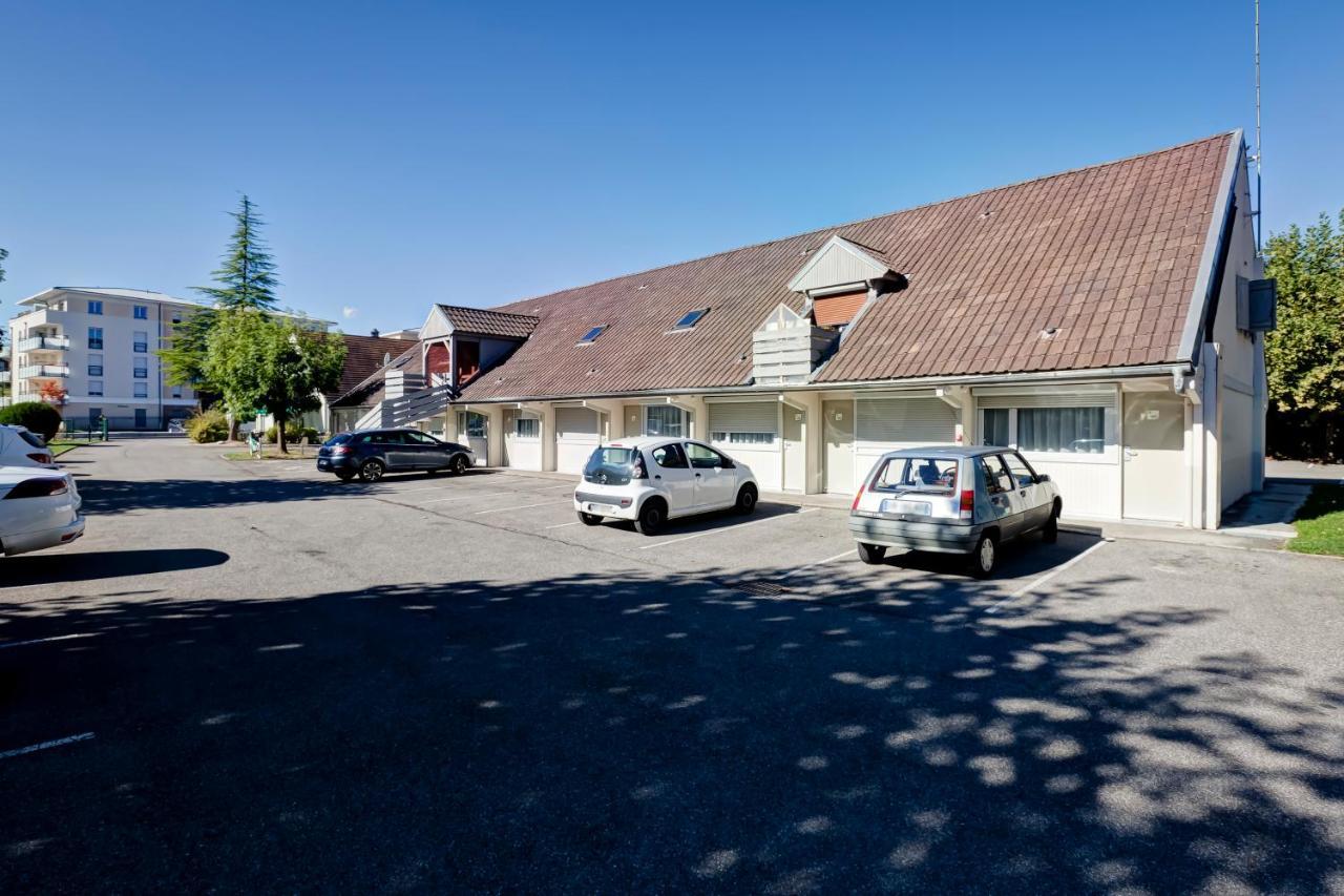 Campanile Geneve - Ferney-Voltaire Hotel Exterior photo